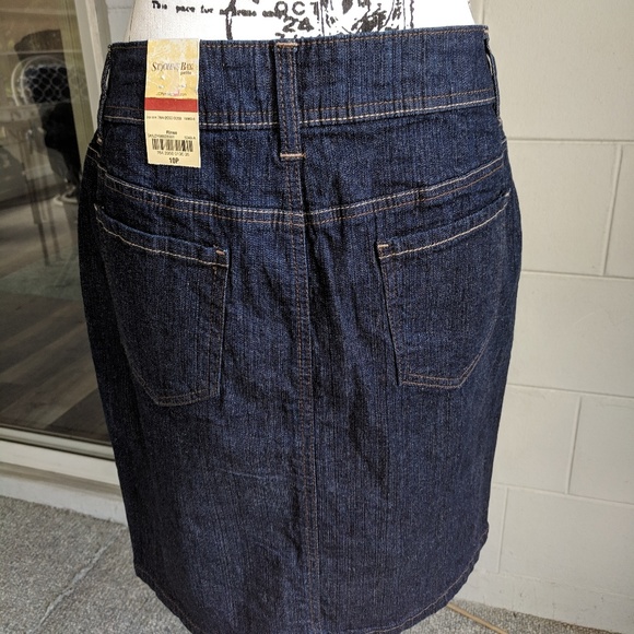 St. Jhons Bay Petite Skirt. - Picture 2 of 6